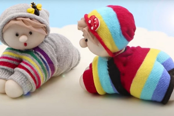 how to make a baby doll out of socks