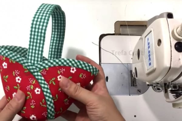 How to make a DIY fabric basket bag