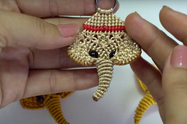 how to make an elephant macrame keychain