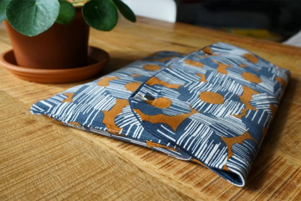 How To Make DIY Laptop Case