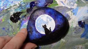 How To Paint Cat and Moon On A Rock