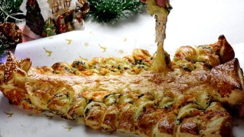 How to Make a Christmas Tree Puff Pastry | DIY Joy Projects and Crafts Ideas