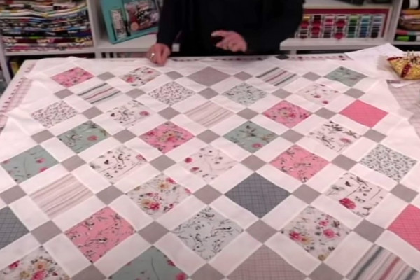 quilt with 5 squares tutorial