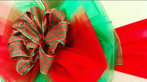 7 Easy Christmas Bows With No Bow Maker | DIY Joy Projects and Crafts Ideas