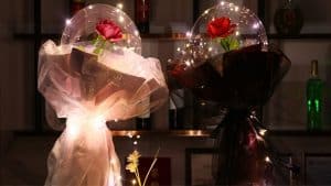 DIY LED Luminous Rose Balloon Bouquet Tutorial