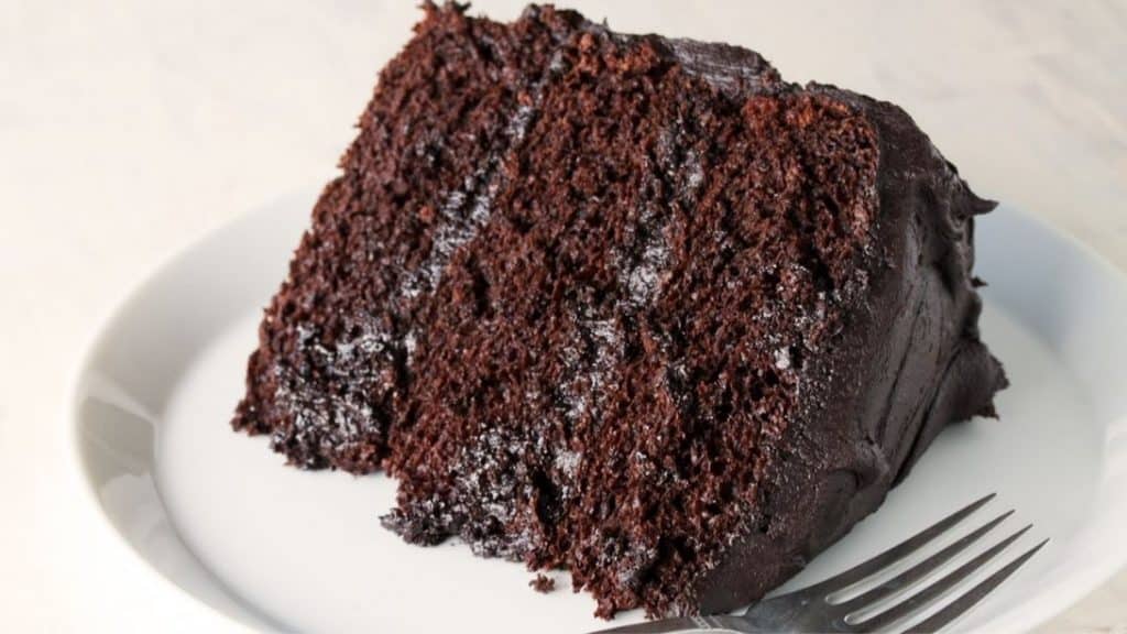 Matilda Inspired Moist Chocolate Cake Tutorial