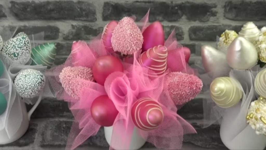 Mini Strawberry Bouquets for Valentine's Day