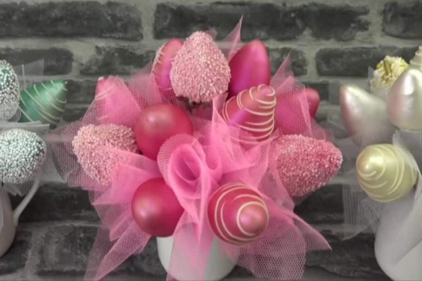 Mini Strawberry Bouquets for Valentine's Day