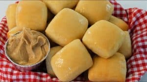 Texas Roadhouse Bread Rolls Recipe