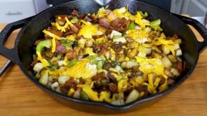 How to Cook a Country Breakfast Skillet