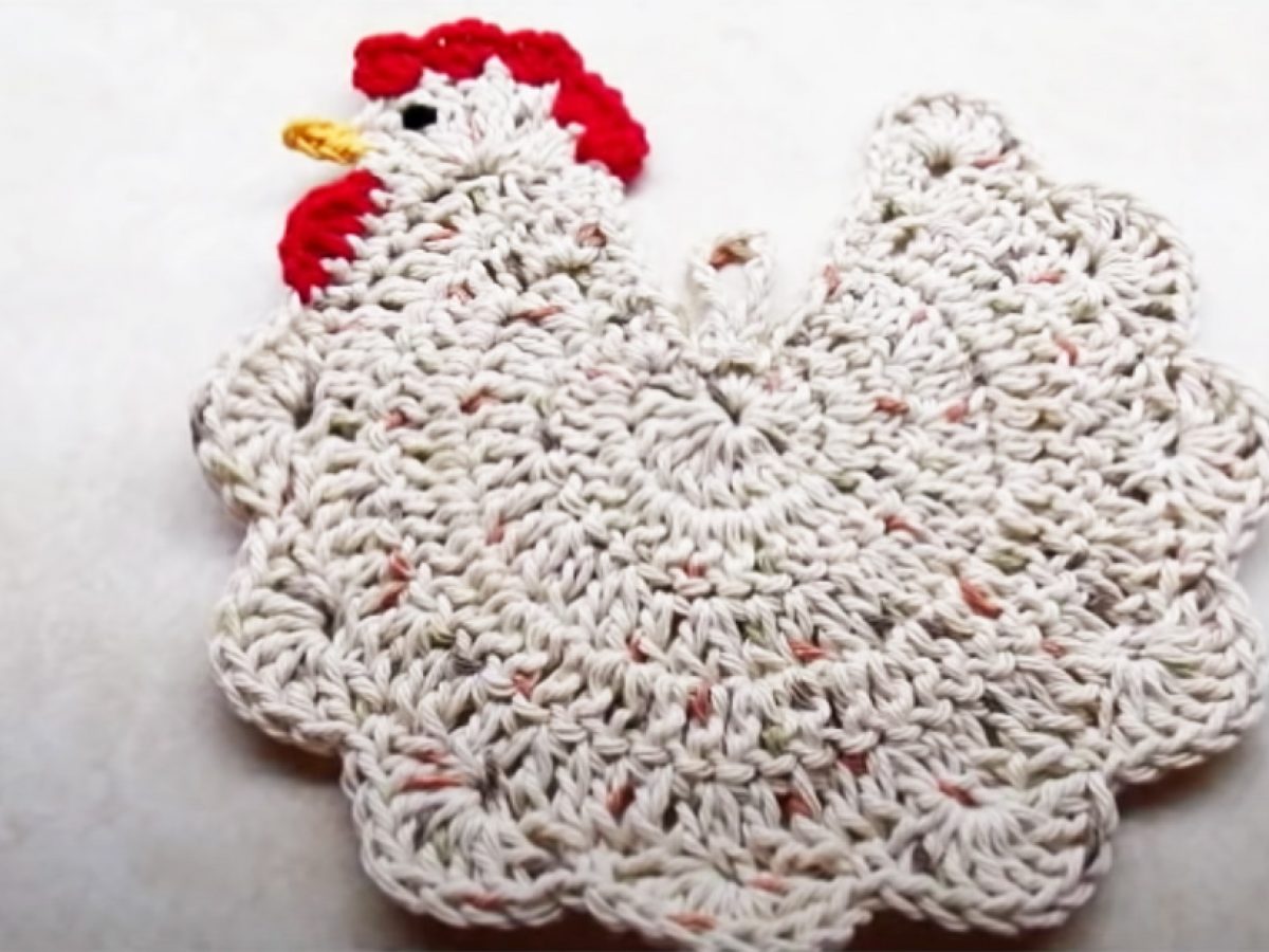 The Slow Roasted Italian - THESE CROCHET CHICKEN POT HOLDERS ARE TOO CUTE!  Find HERE (affiliate link) ➡️