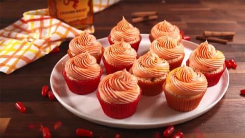 How to Make Fireball Whisky Cupcakes | DIY Joy Projects and Crafts Ideas