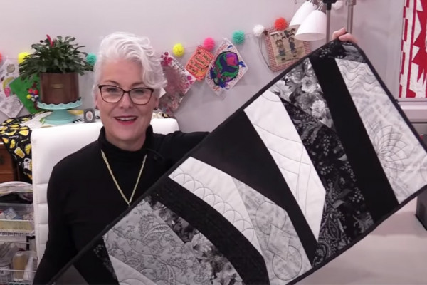 stitch n flip table runner tutorial