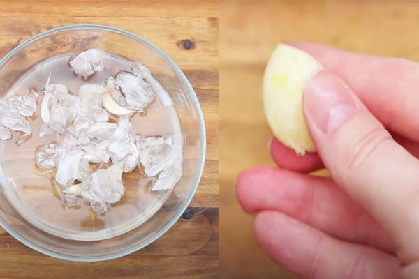 the easy way to peel garlic tutorial