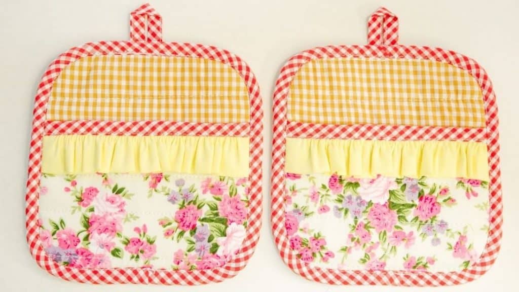 Easy DIY Pot-Holder Sewing Tutorial