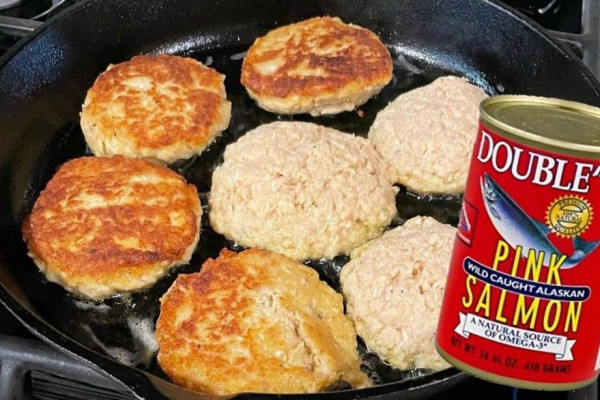 Old-Fashioned Fried Salmon Patties Recipe