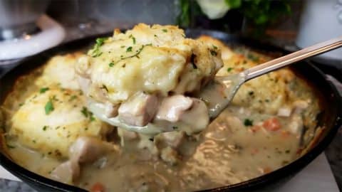 One-Pot Creamy Chicken and Biscuits Casserole | DIY Joy Projects and Crafts Ideas