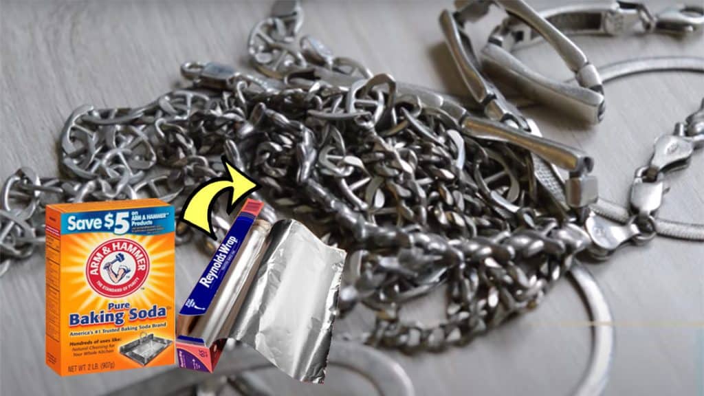 clean silver with aluminum foil and baking soda hack