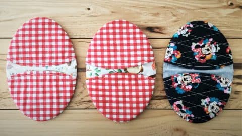 DIY Oval Embroidery Design Potholder | DIY Joy Projects and Crafts Ideas