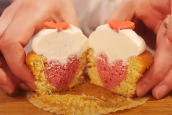 heart inside a cupcake recipe