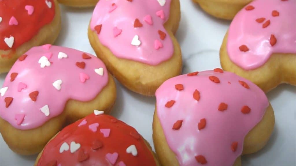 heart shaped donuts recipe