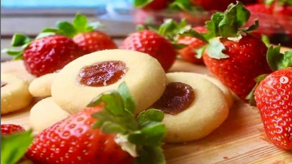 strawberry shortbread cookies recipe