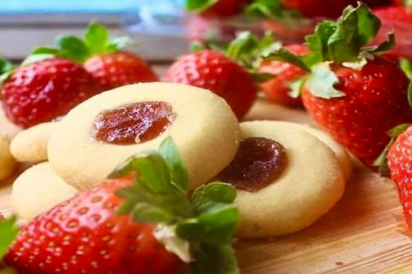 strawberry shortbread cookies recipe