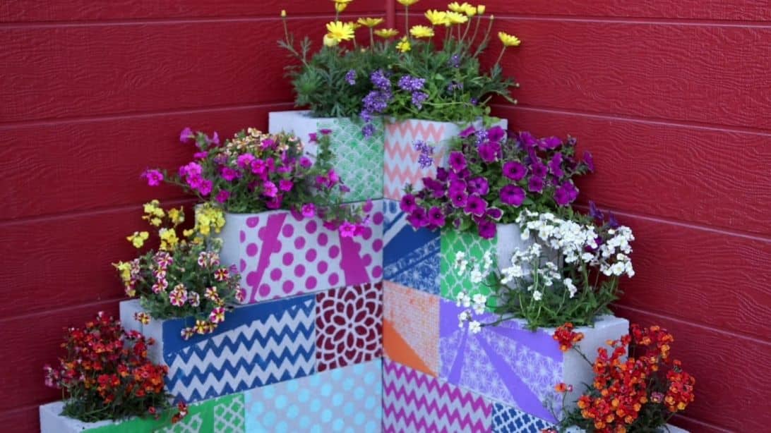 DIY Stenciled Cinder Block Planters Tutorial | DIY Joy Projects and Crafts Ideas