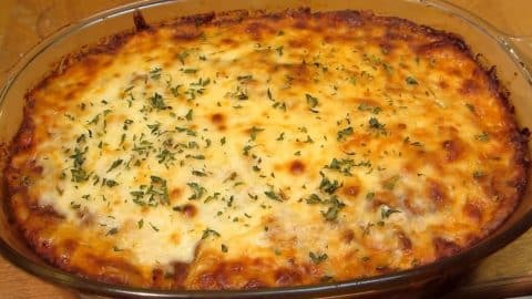 Easy Ground Beef And Noodle Casserole Recipe | DIY Joy Projects and Crafts Ideas