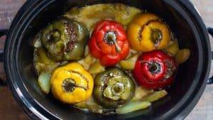 Easy Slow Cooker Stuffed Peppers Recipe