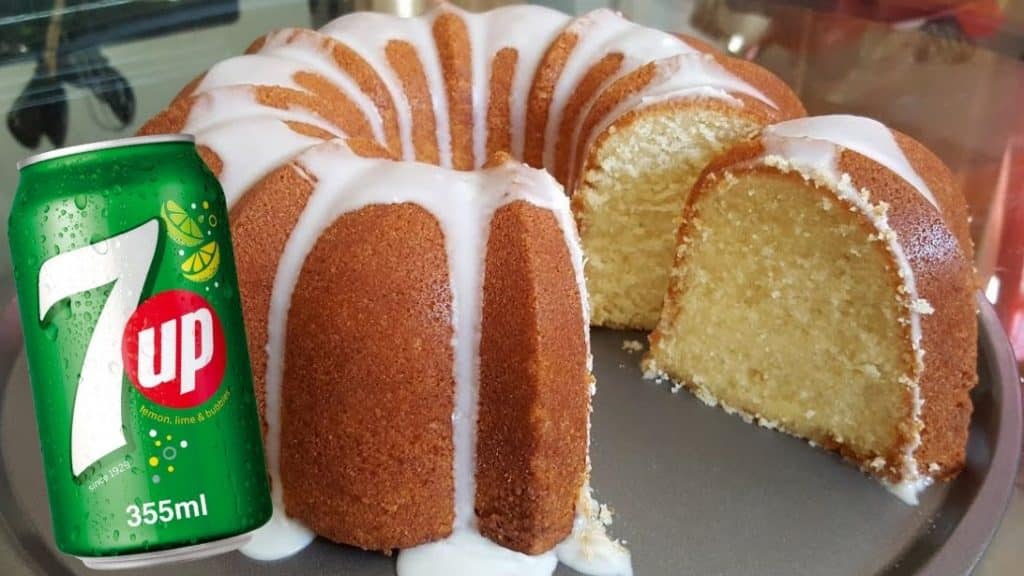 How To Make A 7UP Pound Cake