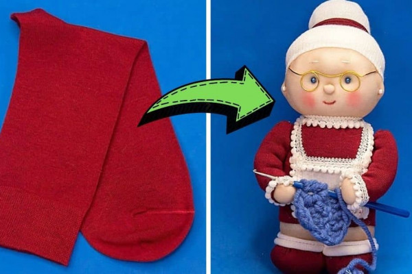 How To Make A Grandma Doll Using Socks