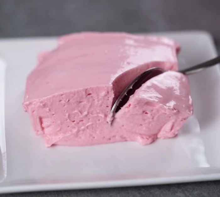 How To Make A Strawberry Jello Dessert