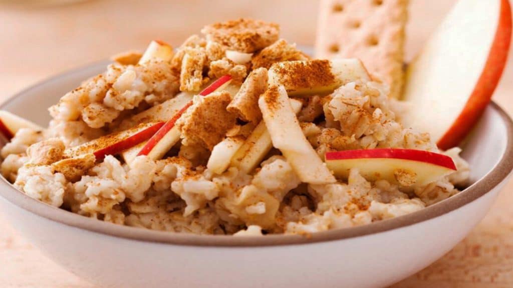 overnight crockpot oatmeal with apples and cinnamon recipe