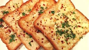 Quick & Easy 10-Minute Cheese Garlic Bread Recipe