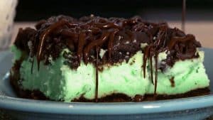 St. Patrick’s Day Chocolate Mint Cheesecake Bars Recipe