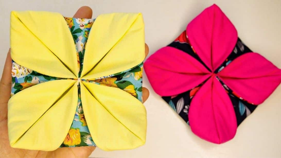 Super Easy Flower Fabric Coasters Sewing Tutorial | DIY Joy Projects and Crafts Ideas