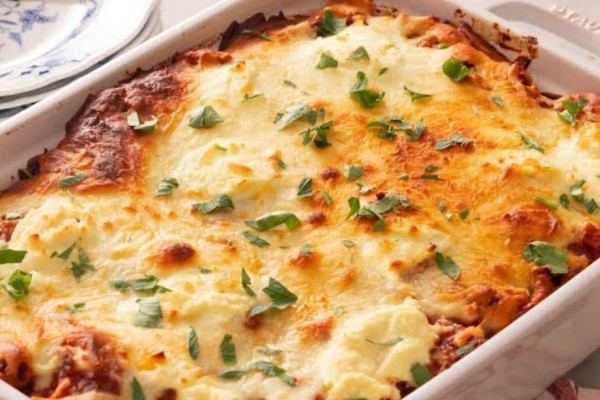 Cheesy Baked Ground Sausage & Pasta Recipe