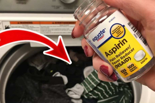 Clever And Effective Aspirin Laundry Hack