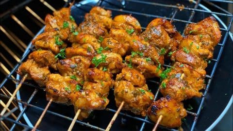 Easy Oven-Grilled Chicken Skewers Recipe | DIY Joy Projects and Crafts Ideas