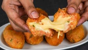 Easy To Make Cheesy Potato Balls