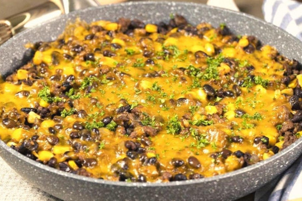 Loaded Cheese & Beef Cornbread Skillet Recipe