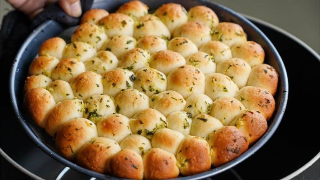 No-Egg & No-Bake Mini Garlic Bread Recipe