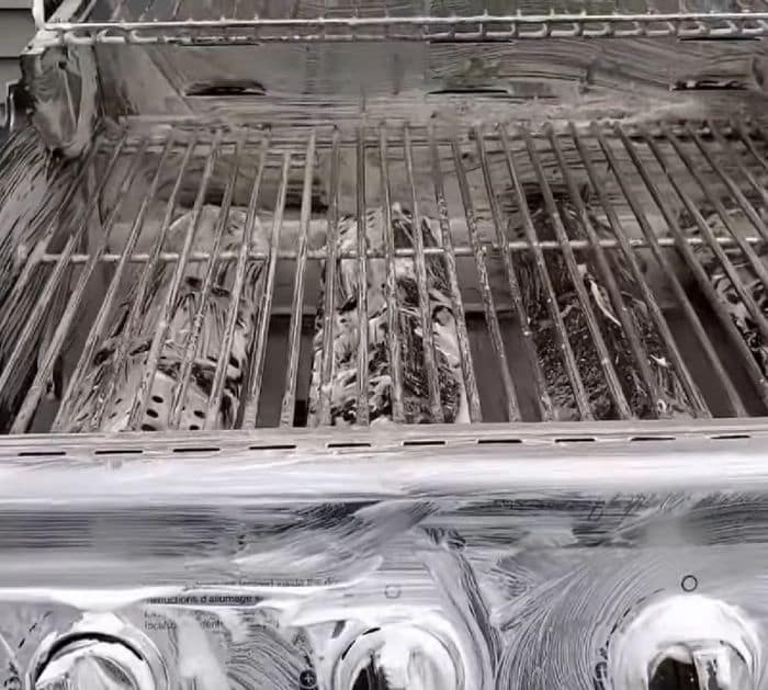 Rusty Grill Cleaning Hack