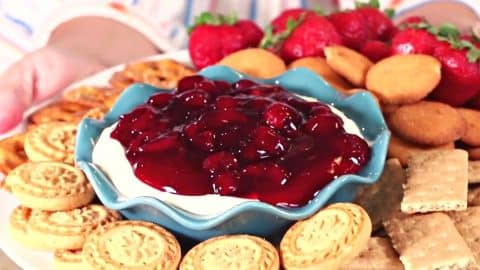 5-Minute Cherry Cheesecake Dip Recipe | DIY Joy Projects and Crafts Ideas