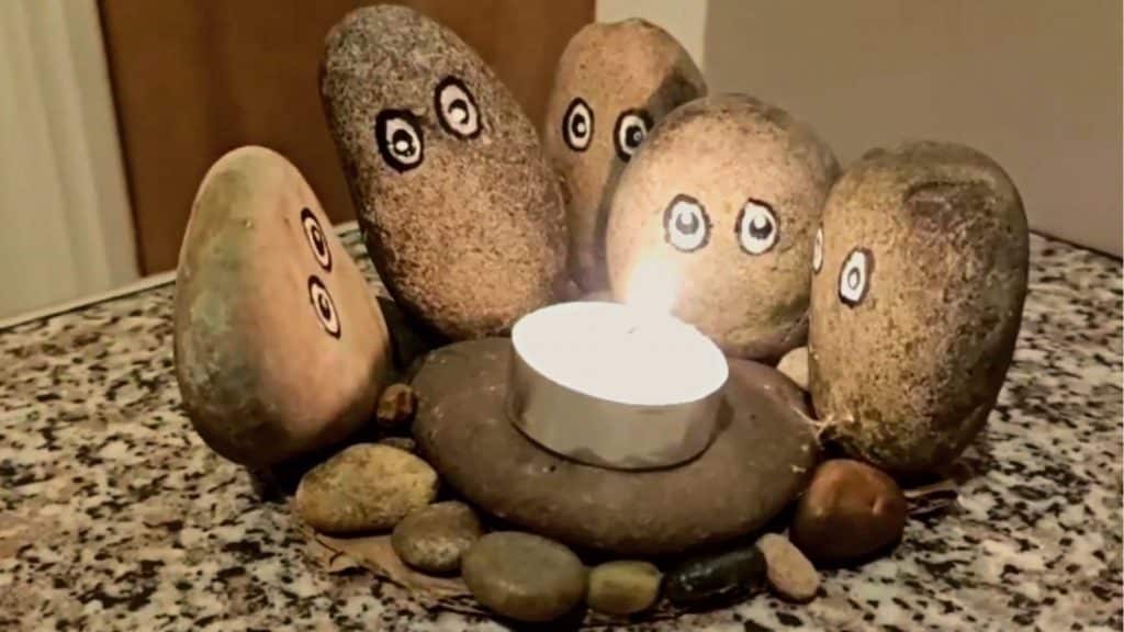 DIY Pebble Campfire Candle Holder