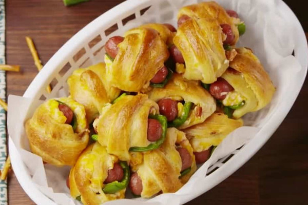 Easy Jalapeno Popper Pigs In A Blanket Recipe
