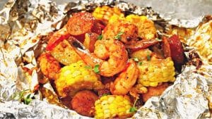 Easy Shrimp Boil Foil Pack Recipe