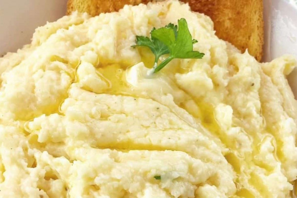 How To Make Southern Cheese Grits