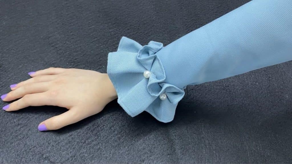 Simple Ruffled-Sleeve Sewing Tutorial